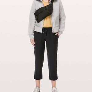 Lululemon On the Fly Crop 23" Woven